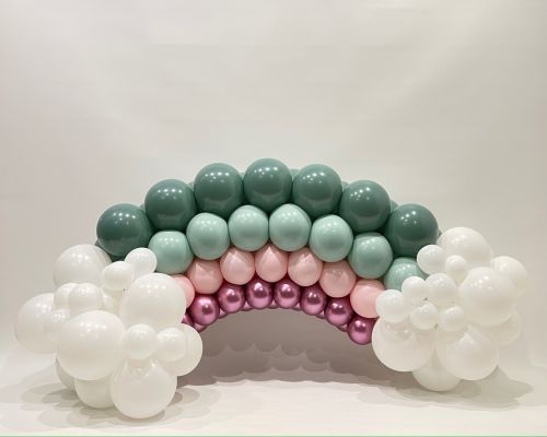 String of Pearl Arch with Gumball Centre